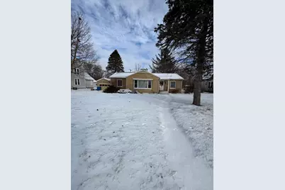 620 W Huron Avenue, Vassar, MI 48768 - Photo 1