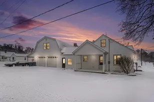 328 Buchanan Ave, Kalamazoo, MI 49001 - Photo 1