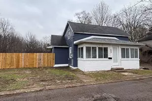 1627 N Twelfth St, Niles, MI 49120 - Photo 1