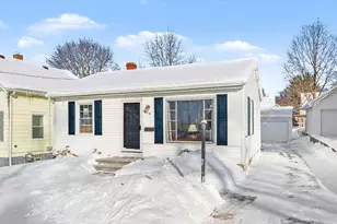 414 Fairfax Ave, Kalamazoo, MI 49001 - Photo 1