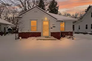 304 Fairfax Ave, Kalamazoo, MI 49001 - Photo 1