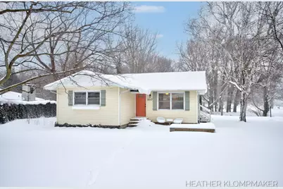 1647 W Lakewood Boulevard, Holland, MI 49424 - Photo 1