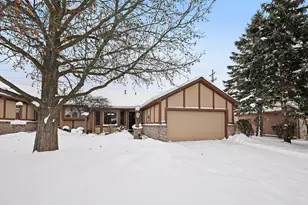 3028 Kay Dr SE, Grand Rapids, MI 49508 - Photo 1