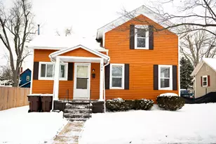 204 W Walnut St, Albion, MI 49224 - Photo 1