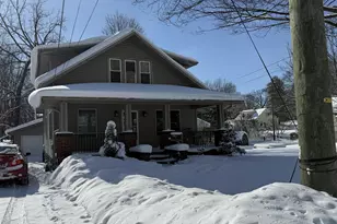 812 Clay St, Niles, MI 49120 - Photo 1