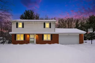 9235 Bunkerhill Dr, Richland, MI 49083 - Photo 1