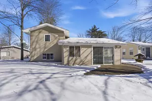 5184 Pleasant Dr, Beaverton, MI 48612 - Photo 1