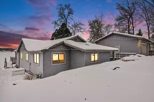 5011 Walnut Ridge St, Battle Creek, MI 49017 - Photo 1