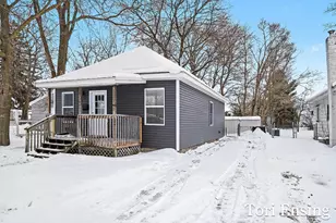 305 W Congress St, Greenville, MI 48838 - Photo 1