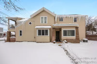 700 Broadway Avenue NW, Grand Rapids, MI 49504 - Photo 1