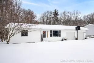 16313 Taft Rd, Spring Lake, MI 49456 - Photo 1