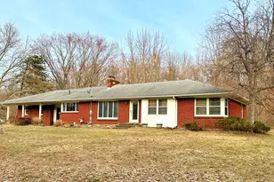 1820 Wilson Ave NW, Grand Rapids, MI 49534 - Photo 1
