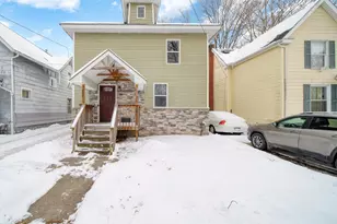 209 N Pleasant St, Jackson, MI 49202 - Photo 1