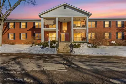 27636 E Echo Valley E #136, Farmington Hills, MI 48334 - Photo 1