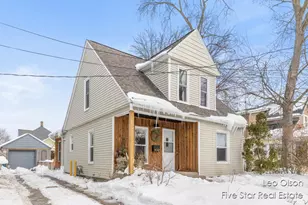 1037 Lilac Ct NE, Grand Rapids, MI 49503 - Photo 1