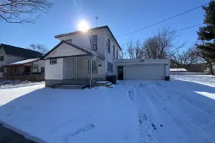 609 W Center St, Albion, MI 49224 - Photo 1