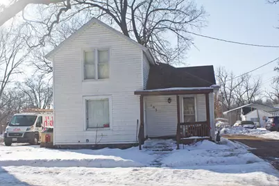 105 Pokagon Street, Dowagiac, MI 49047 - Photo 1