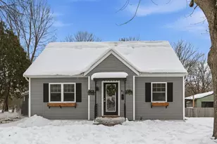 82 James Street NE, Rockford, MI 49341 - Photo 1