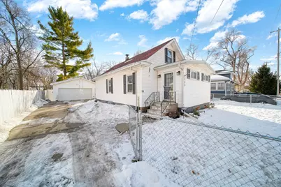 509 E Bird Street, Jackson, MI 49203 - Photo 1