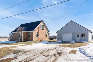 1300 E Coral Rd, Edmore, MI 48829 - Photo 1