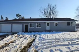 413 W Center St, Waldron, MI 49288 - Photo 1