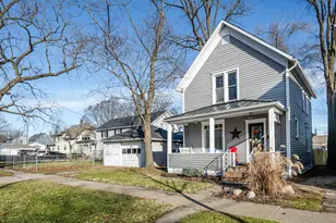 907 Market St, Saint Joseph, MI 49085 - Photo 1