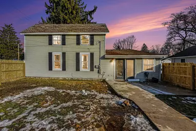 305 S 1st Street, Edmore, MI 48829 - Photo 1