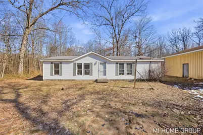 5312 120th Avenue, Fennville, MI 49408 - Photo 1