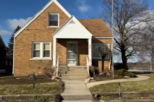 557 Hopson St NE, Grand Rapids, MI 49503 - Photo 1