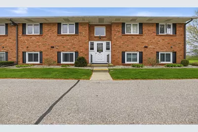 230 S State Street #15, Zeeland, MI 49464 - Photo 1