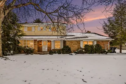 3427 W Valley View, Saint Joseph, MI 49085 - Photo 1