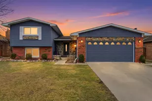 6622 Carriage Hills Dr, Canton, MI 48187 - Photo 1