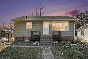 114 N Harrison St, New Buffalo, MI 49117 - Photo 1