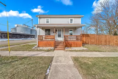 720 Hall Street, Eaton Rapids, MI 48827 - Photo 1