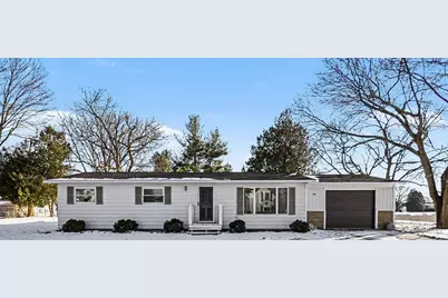 140 E Commerce Street, Grant, MI 49327 - Photo 1