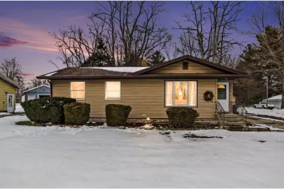 331 E Parsons Avenue, Watervliet, MI 49098 - Photo 1
