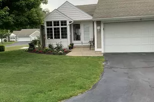 811 Clarewood Ct, Holland, MI 49423 - Photo 1