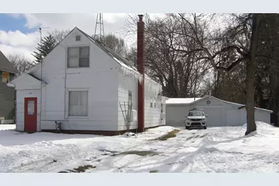 206 E Wayne Street, Dowagiac, MI 49047 - Photo 1