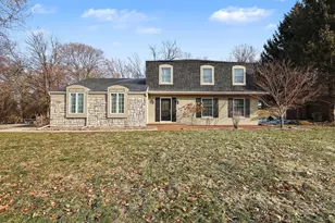752 Wright Ln, Marshall, MI 49068 - Photo 1