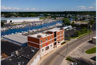 1221 Broad Street #3, Saint Joseph, MI 49085 - Photo 1