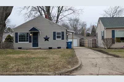 105 N Woodrow Avenue, Battle Creek, MI 49015 - Photo 1