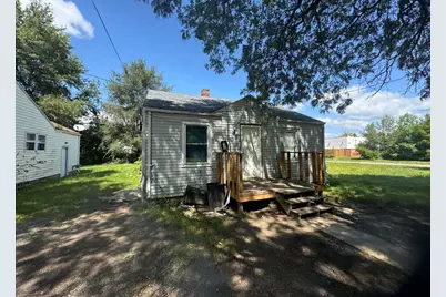 2613 Pennsylvania Avenue, Flint, MI 48506 - Photo 1