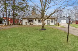 1123 W Marquette Woods Rd, Saint Joseph, MI 49085 - Photo 1