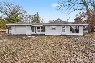1000 Maybelle St NE, Grand Rapids, MI 49503 - Photo 1
