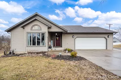 271 E Beech Street NE, Cedar Springs, MI 49319 - Photo 1