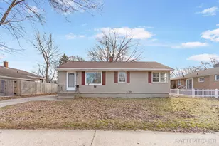 810 S Despelder St, Grand Haven, MI 49417 - Photo 1