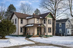 1113 E Cass St, Albion, MI 49224 - Photo 1