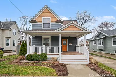 209 W 15th Street, Holland, MI 49423 - Photo 1