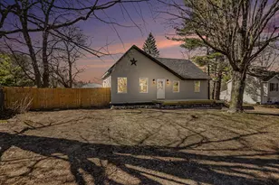420 Pine St, Howard City, MI 49329 - Photo 1