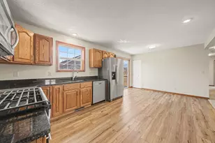 115 Sussex Pl, Brooklyn, MI 49230 - Photo 1